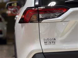 تۆیۆتا ڕاڤ 4